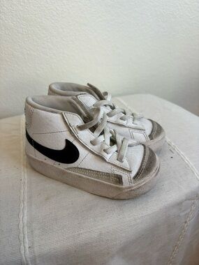 Nike Blazer Mid '77 Toddler Youth Size 6.5 White Black DA4088-100 Sneaker Shoes